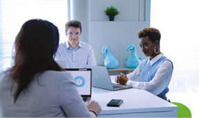 Innovation et DSI - Métiers, IT et contrôleurs de gestion échangent tout au long des projets d’innovation.