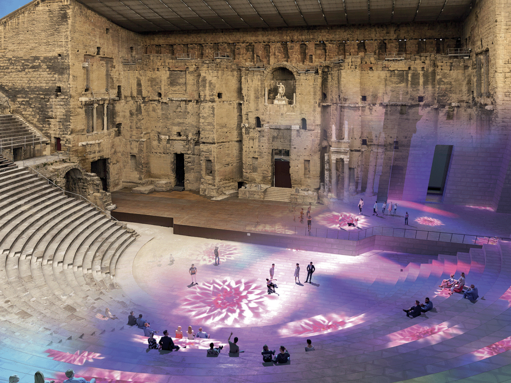 Grâce à l'IA, le théâtre antique d’Orange, Imki a divisé par trois le temps de création des animations diffusées par les 25 vidéo-projecteurs.