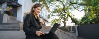 Le travail en mode hybride s’ancre durablement