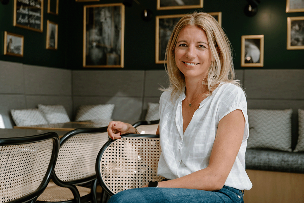 Sophie Yannicopoulos se distingue par son approche de « leadership positif »