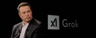 Elon Musk lance Grok 4 et une offre à 300$ par mois