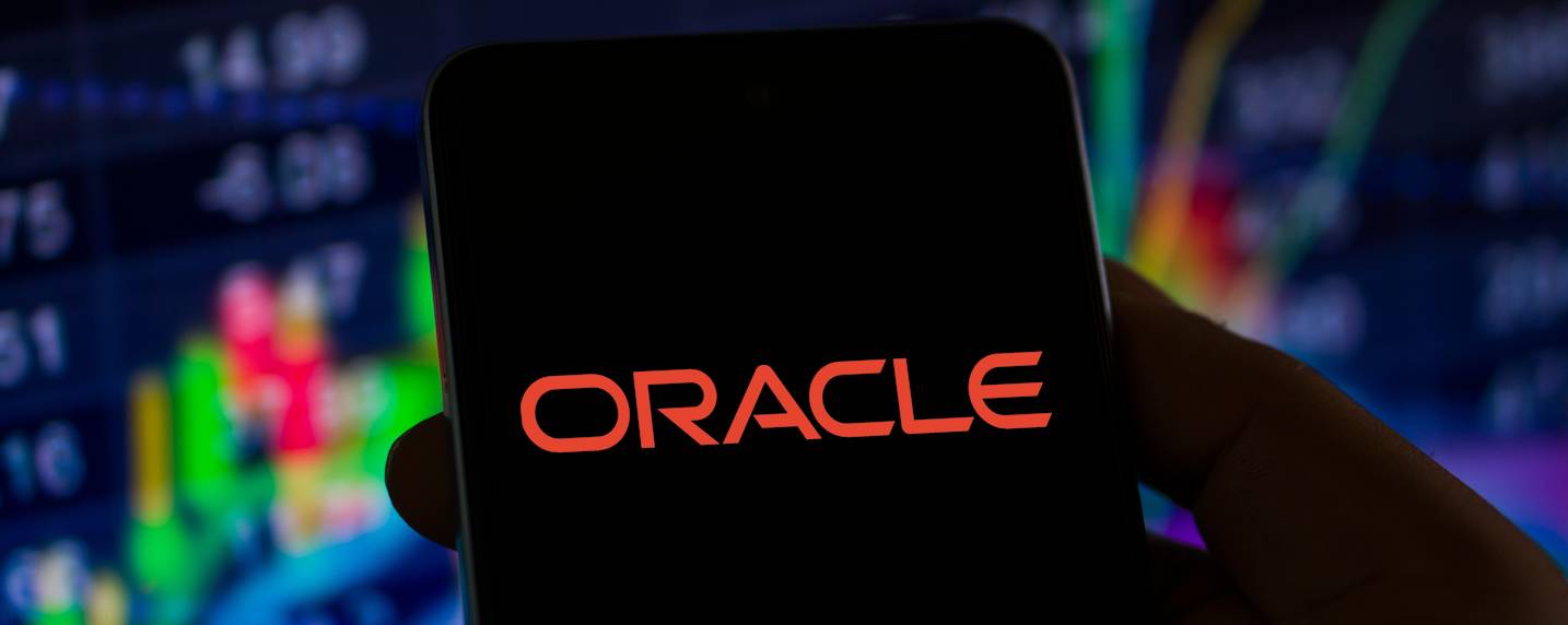 D’outsider du cloud à champion de l’IA, Oracle bouscule désormais la hiérarchie des hyperscalers. Ses méga-contrats et ses datacenters géants propulsent Larry Ellison au sommet de la Tech mondiale.