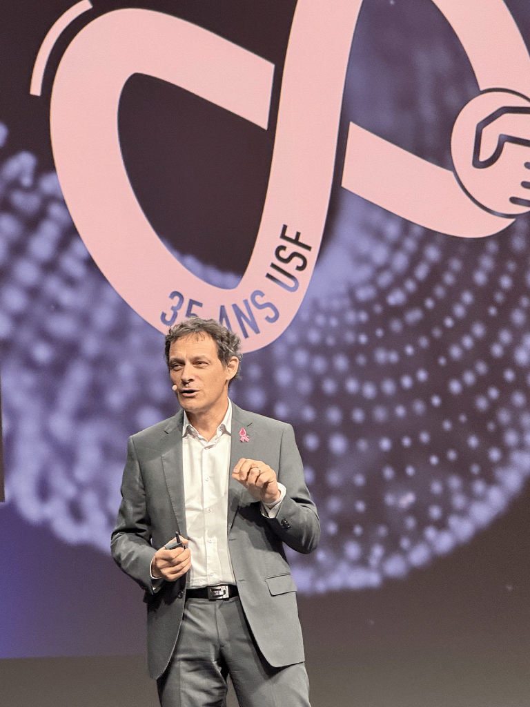 À Lyon, devant 1 700 membres et partenaires, Gianmaria Perancin a célébré les 35 ans de l’USF, rappelant qu’« au-delà de la technologie, l’USF est d’abord une aventure humaine ».