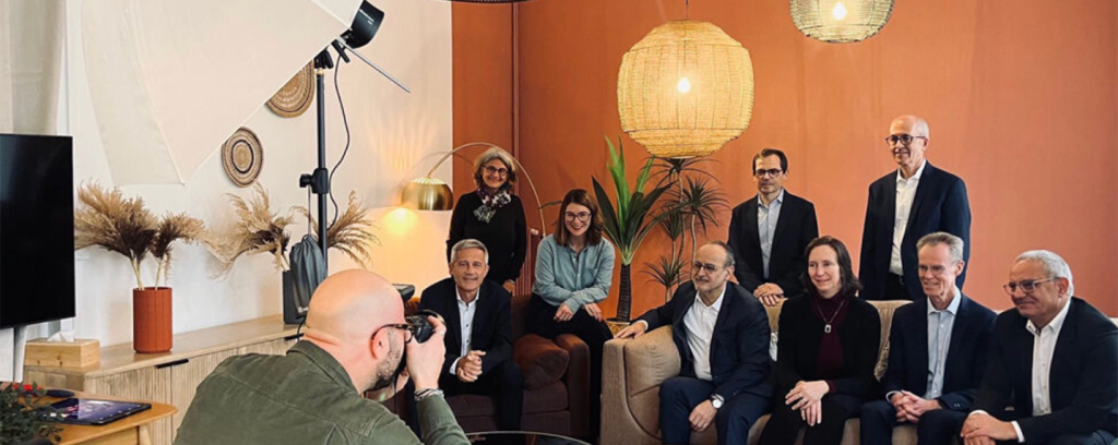 Seed.up Community revendique un collectif de plus de 25 dirigeants du numérique, en poste ou consultants indépendants, issus du CAC 40, du SBF 120 et d’ETI