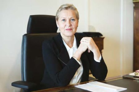 Entretien avec la ministre Anne Le Hénanff : Le rôle du politique et de ceux qui font la politique numérique, c’est d’anticiper ces risques et de les réduire.
