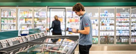 Les grandes enseignes françaises de la distribution victimes d'une cyberattaque massive contre leurs équipements frigorifiques.