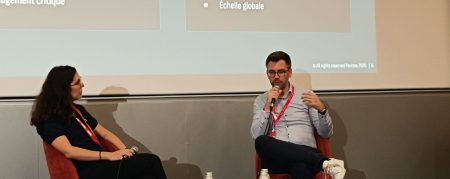 Chez Hermès, l’équipe de sécurité offensive de Renaud Dubourgais déploie Pentera pas à pas, d’abord en Asie du Sud puis dans les datacenters, pour industrialiser les tests d’intrusion et cibler les failles réellement exploitables : l’outil complète la red team interne sans la remplacer, dans une logique de priorisation dynamique des vulnérabilités où l’IA trie le volume et l’humain tranche.